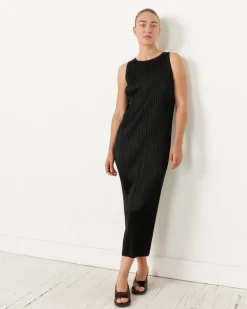 Basics Dress in Black