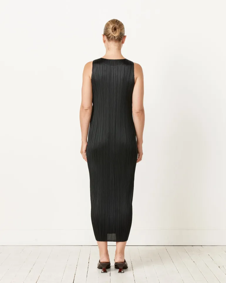 Basics Dress in Black