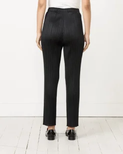 Basics Pant in Black