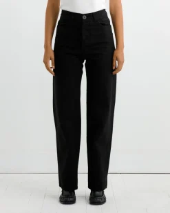 California Slim in Black