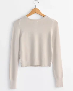 Classic Cardigan in Creme