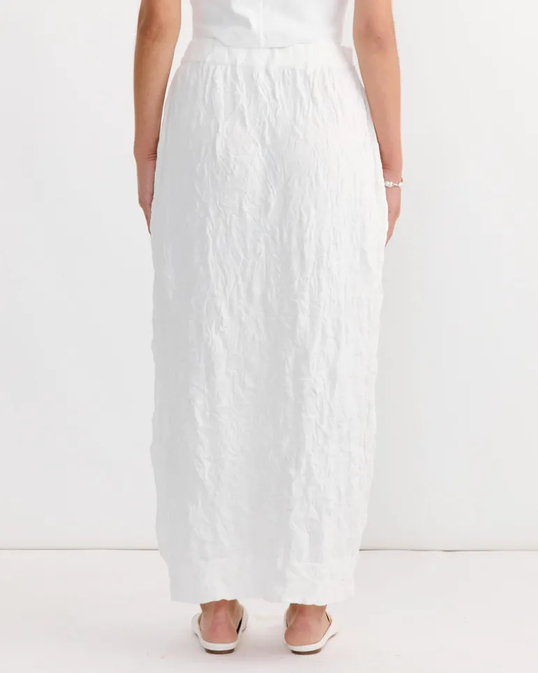 Crinkled Knit Skirt in White