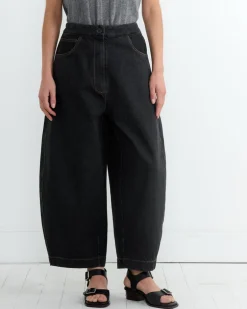 Curved Denim in Black