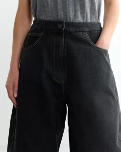Curved Denim in Black