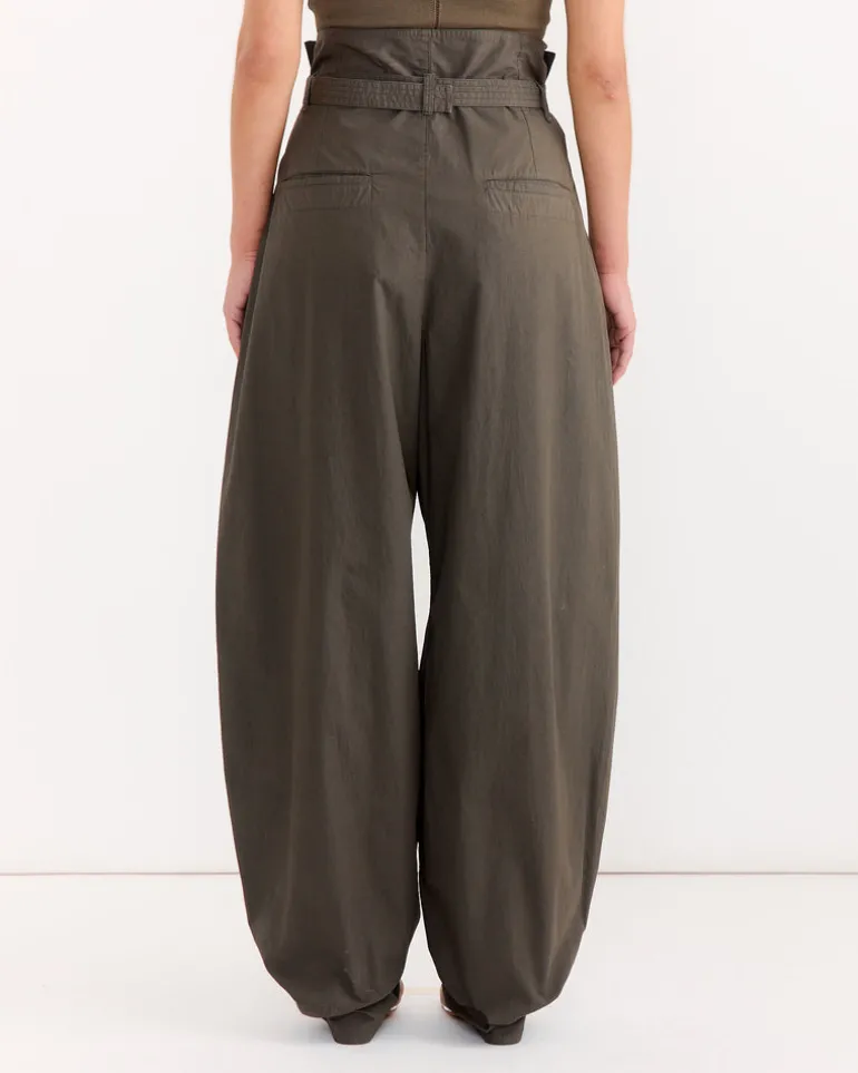 Folded Waistband Pant in Dark Brown