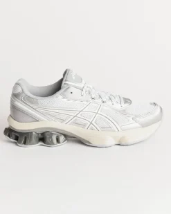 Gel-Kinetic Fluent in White/White