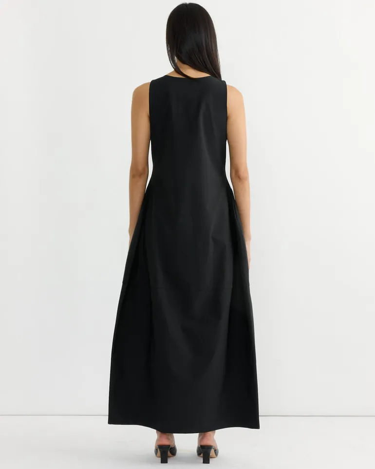 Hourglass Long Dress in Black