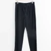JF550 Basics Pant in Black
