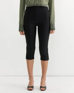 Le Pantalon Capri Trouser in Black
