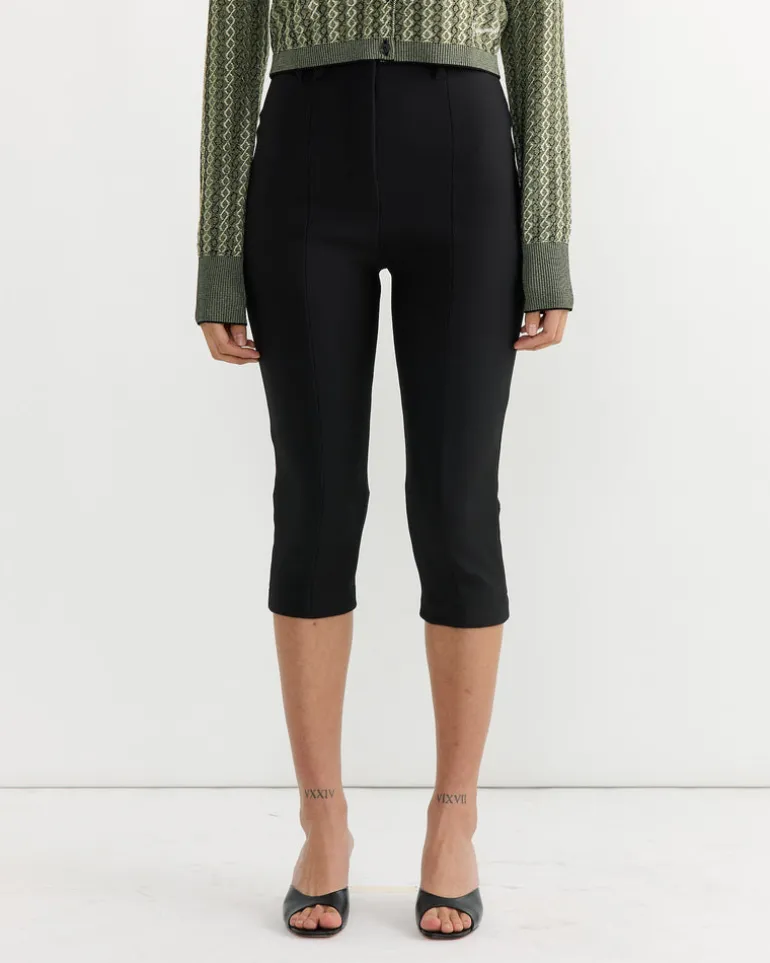 Le Pantalon Capri Trouser in Black