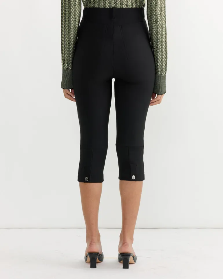 Le Pantalon Capri Trouser in Black