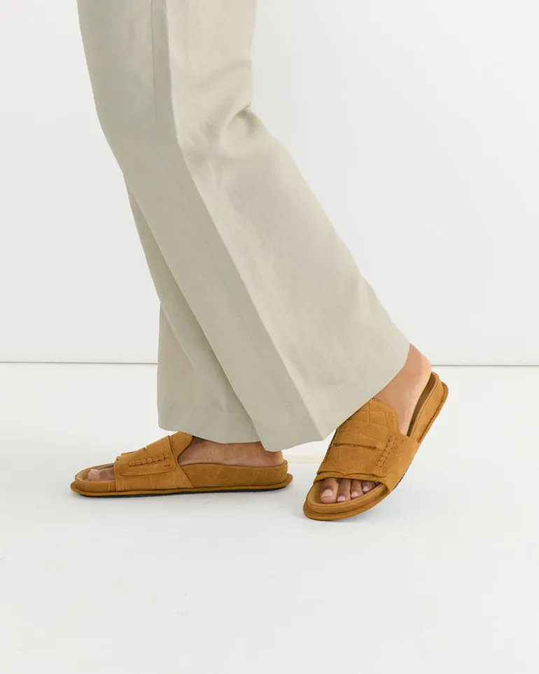 Les Sandales Mocassin Sandal in Camel