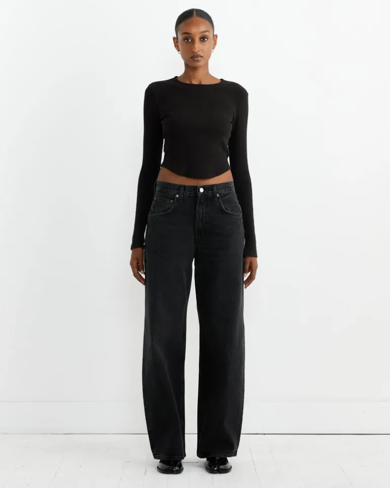 Low Curve Jean in Black Tar