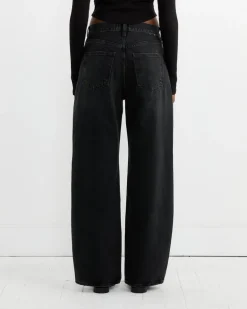 Low Curve Jean in Black Tar