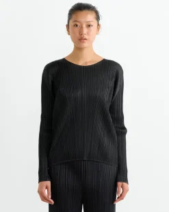 MC Sept Top in Black