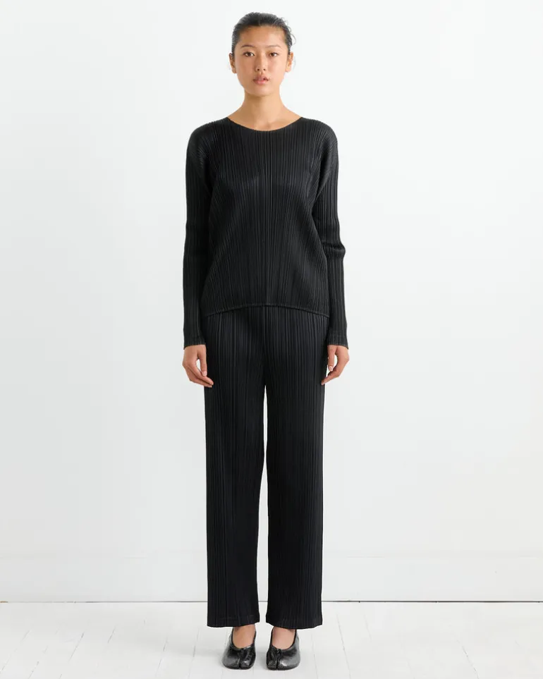 MC Sept Top in Black