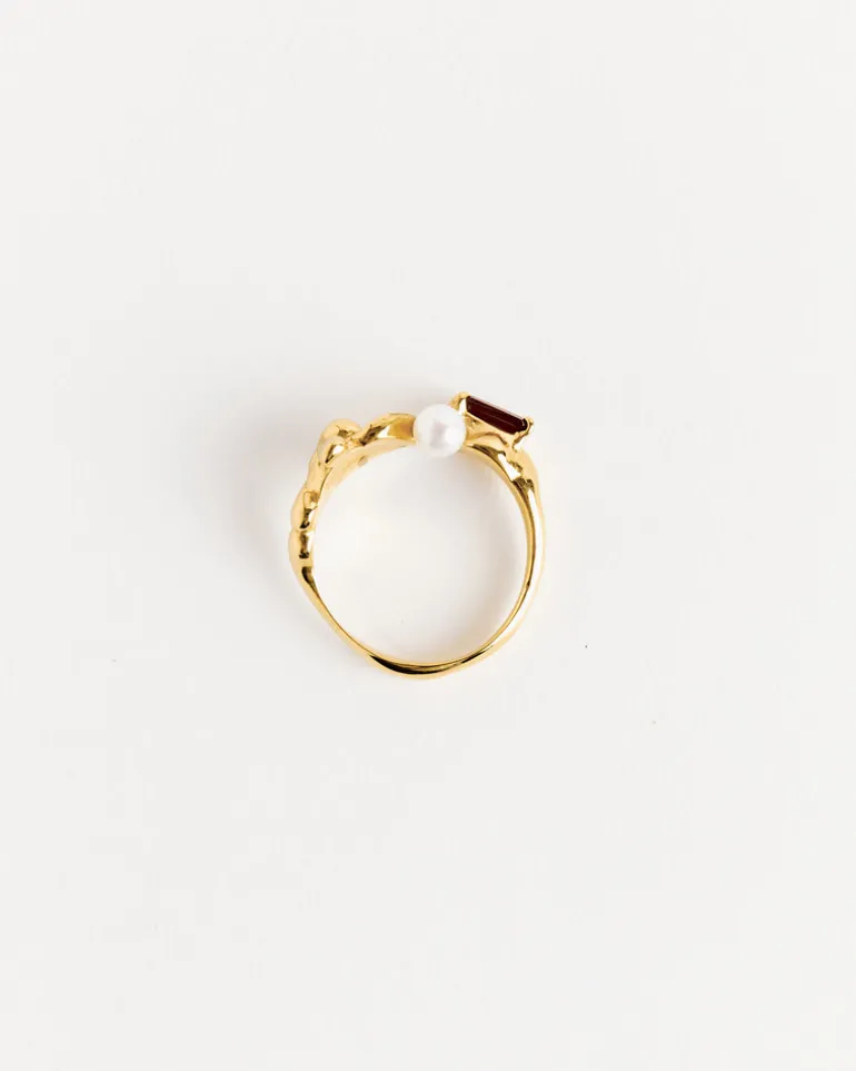 Menage Ring in Gold Plated Bronze/Pink Topaz