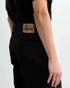 New Classic Jean in Black