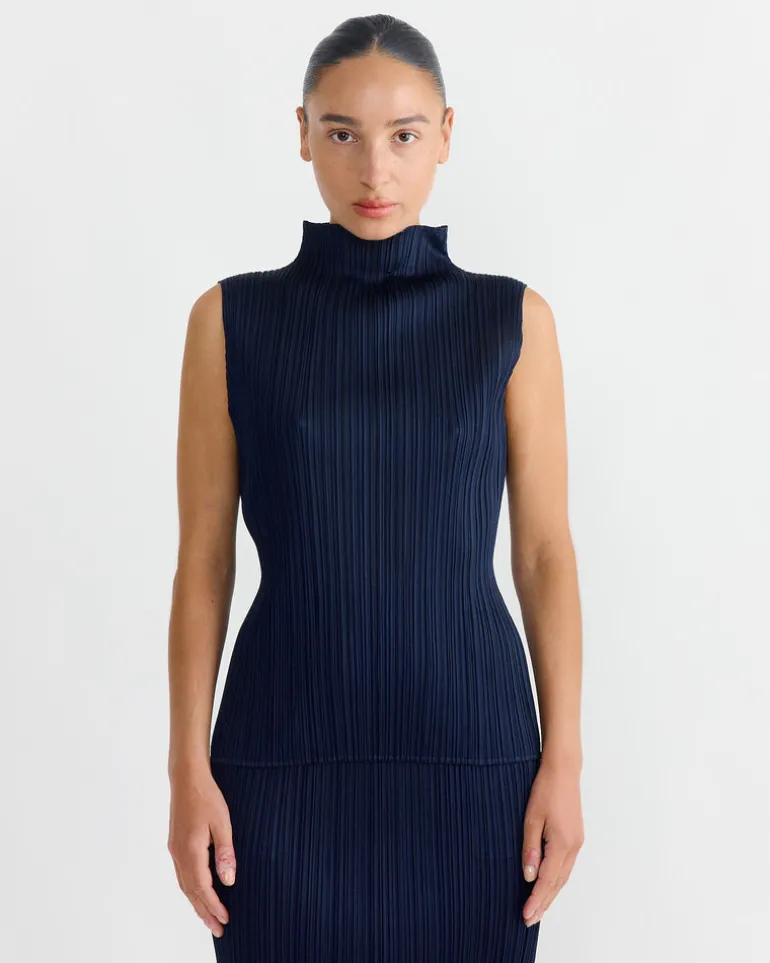 New Colorful Basics 4 Sleeveless Top in Navy