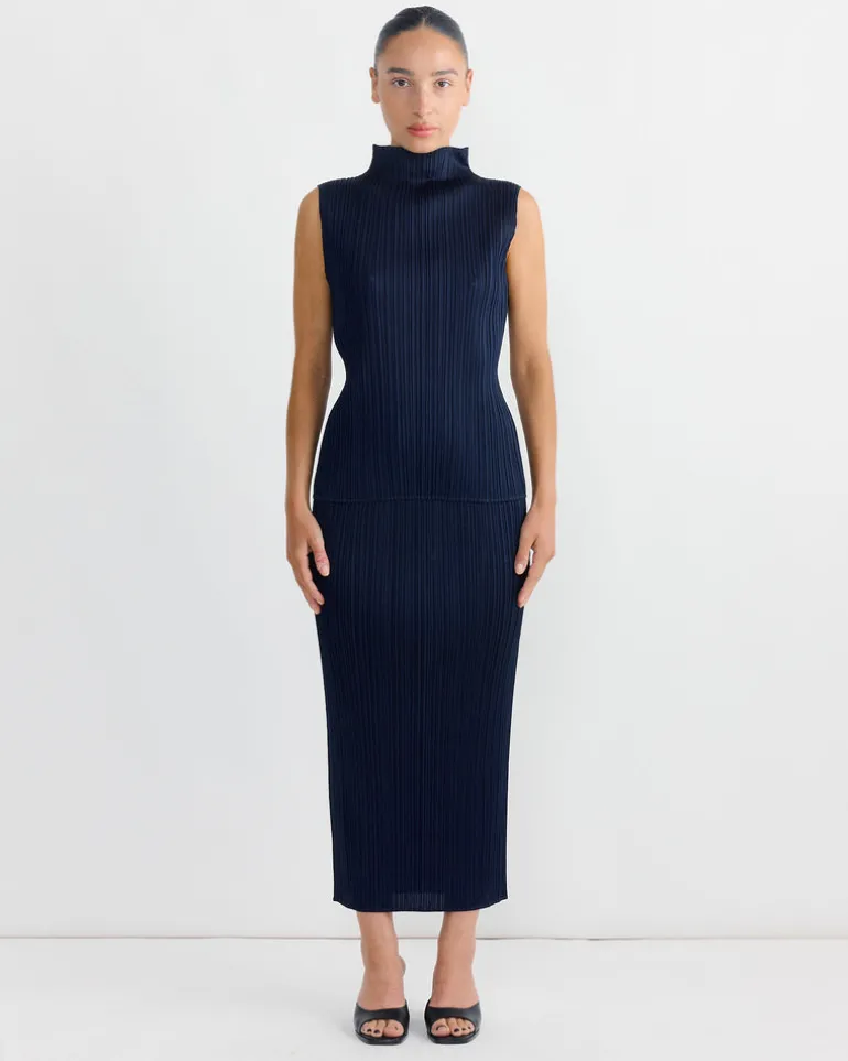 New Colorful Basics 4 Sleeveless Top in Navy