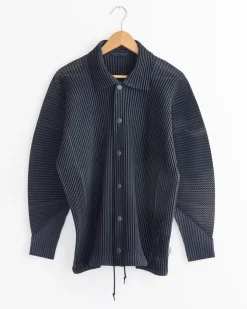 Outer Mesh Jacket in Black