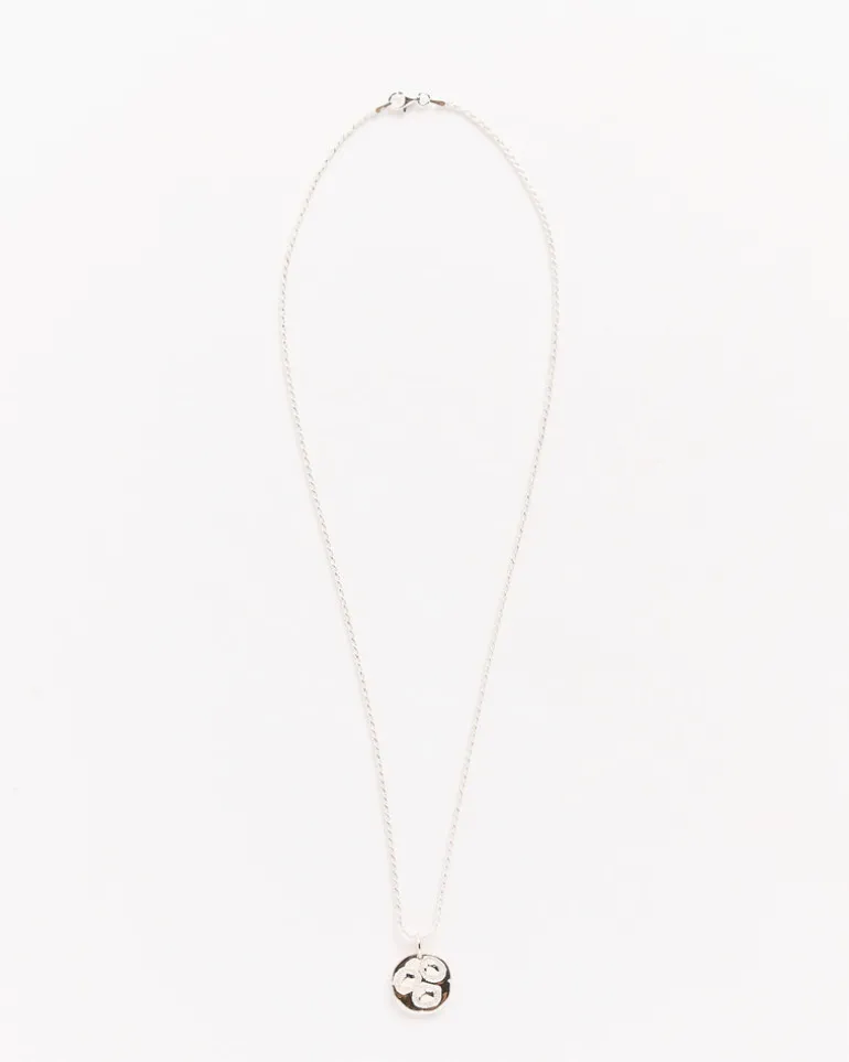 Oval Chloroplast Pendant in Silver