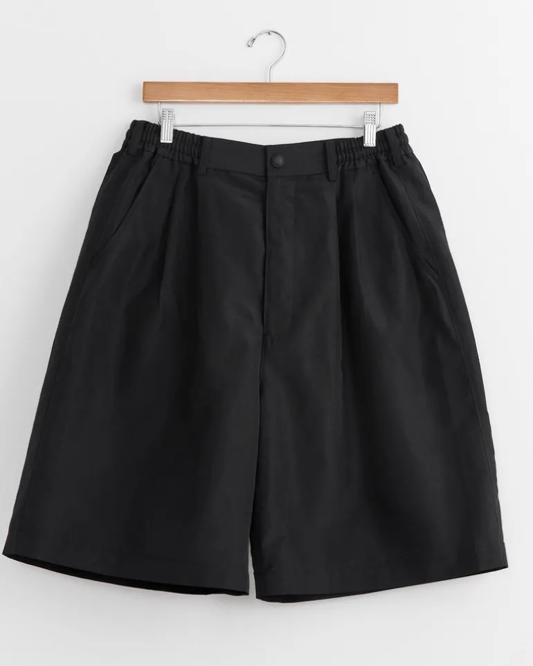Pleated Shorts in Black
