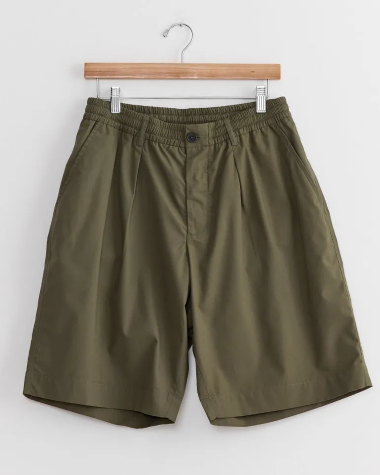 Pleated Track Short in Olive