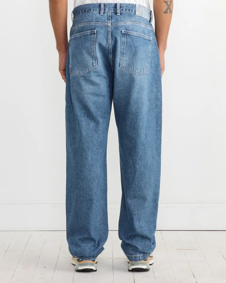 Regular Jean in Washed Blue