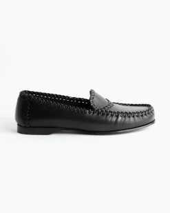 Sastre Supple Shiny Loafer in Black