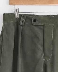 Sheep Suede Short in Green