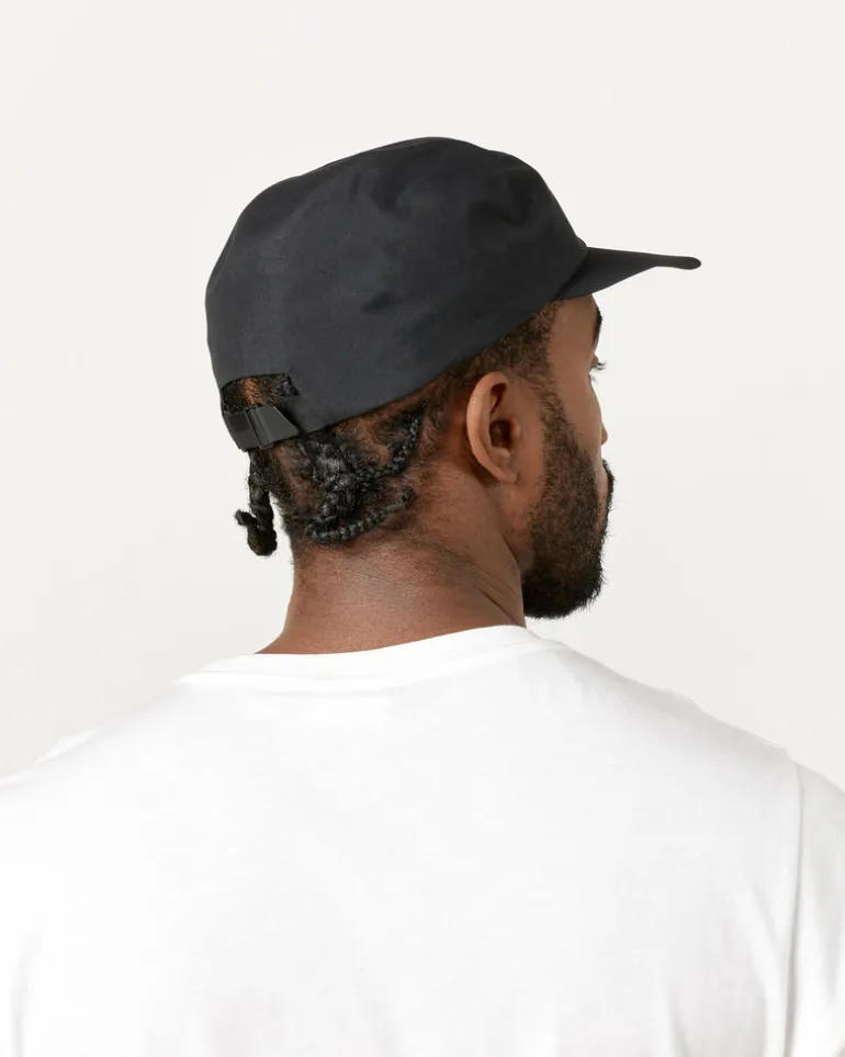 685 Stealth Cap in Black