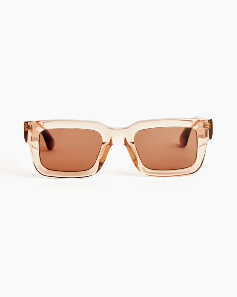 05 Sunglasses in Light Brown