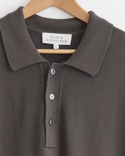 Swing Polo in Warm Grey