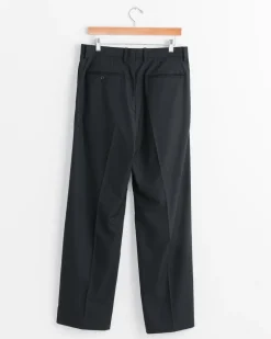 Tropical Wool Two Tuck Slack in Black