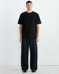 T-Shirt in Black