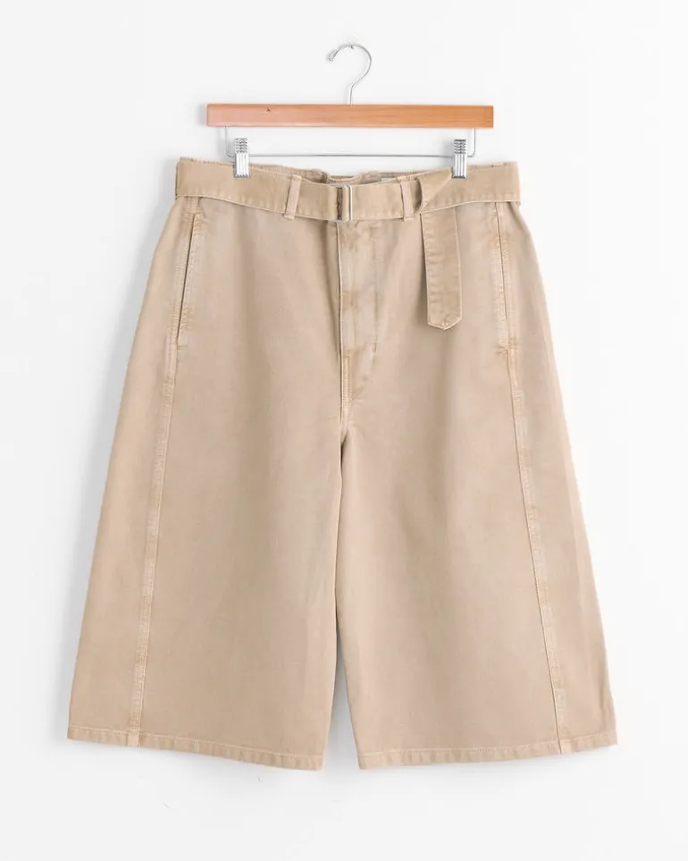 Twisted Short in Natural Beige