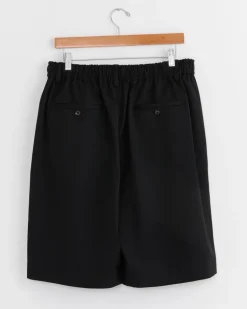 Wide Easy Short in Black