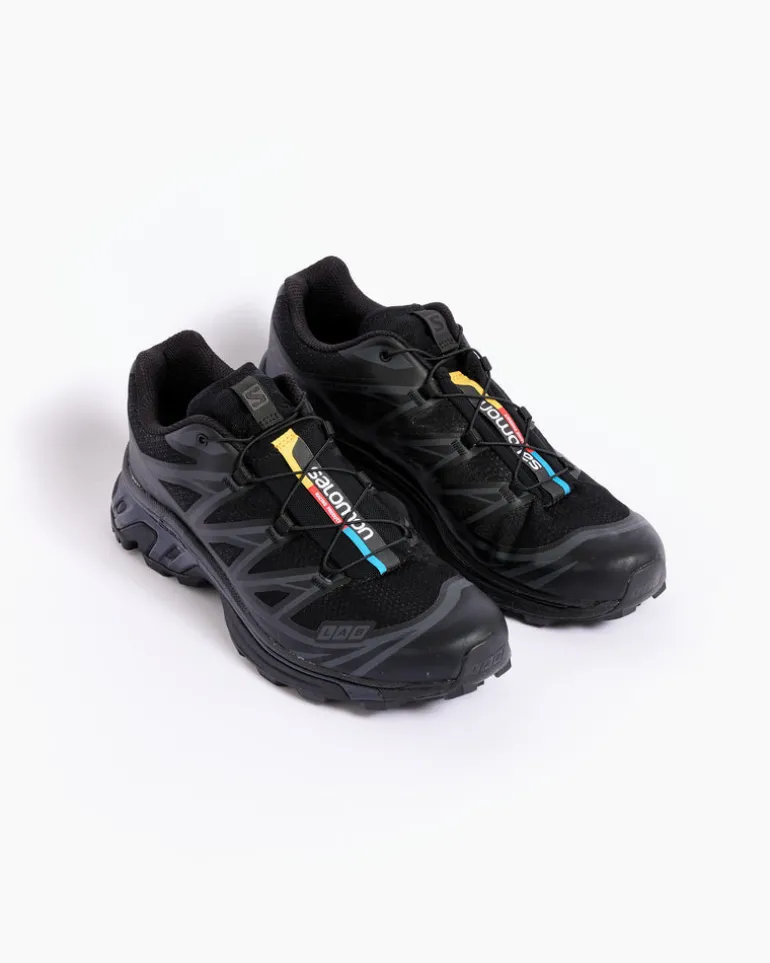 XT-6 in Black/Black/Phantom